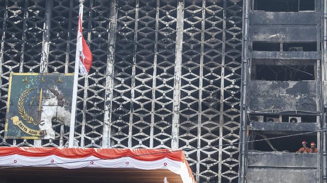 Berkas perkara kasus kebakaran gedung Kejaksaan Agung dengan tersangka para pekerja bangunan sudah dinyatakan lengkap atau P21.