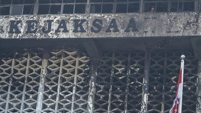 Kemenkeu menyatakan belum ada anggaran untuk segera merenovasi Gedung Utama Kejagung yang terbakar pada Sabtu (22/8) lalu.