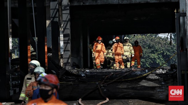 Jampidsum Fadil Zumhana mengatakan tidak menemukan unsur kesengajaan dalam insiden kebakaran Gedung Kejaksaan Agung pada Agustus lalu.