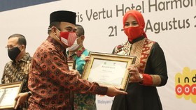 Bupati Jember Terima Penghargaan dari Menag