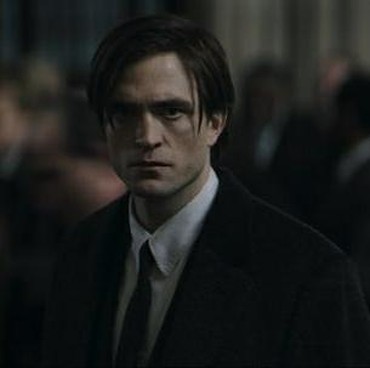 Robert Pattinson Dapat Nasihat soal Kostum Batman, Apa Itu?