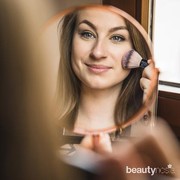 Tips Pilih Blush On Sesuai Warna Kulit, Wajib Tahu Nih!