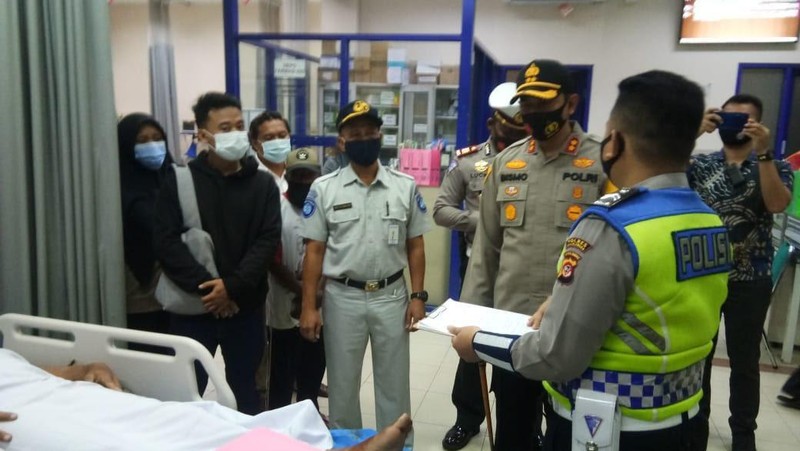 Jasa Raharja berkoordinasi dengan pihak terkait memproses penjaminan biaya perawatan hingga santunan meninggal dunia buat ahli waris korban