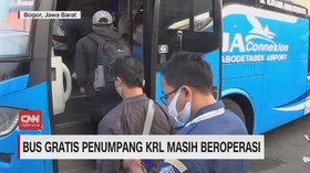 VIDEO: Bus Gratis Penumpang KRL Masih Beroperasi
