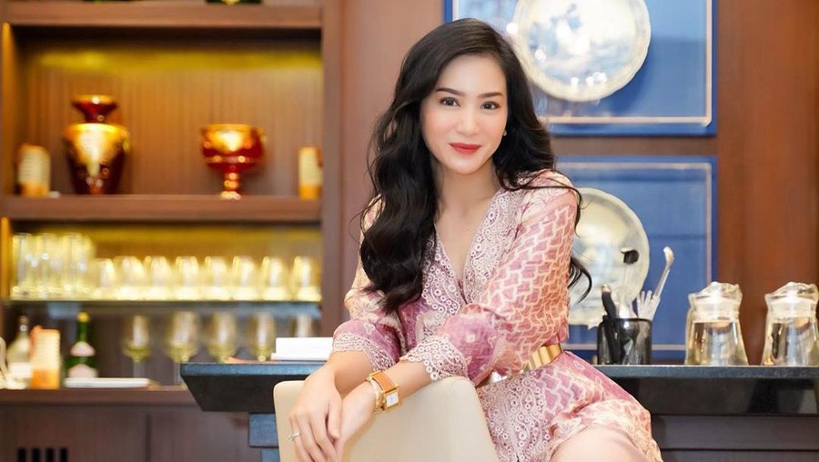 Disebut Mirip Bintang Porno Korea, Bunga Zainal Murka Disebut Mirip Bintang Porno Korea, Bunga Zainal Murka
