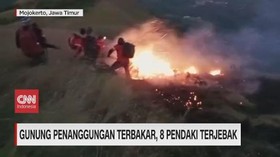 VIDEO: Gunung Penanggungan Terbakar, 8 Pendaki Terjebak
