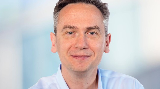 CEO Rio Tinto Jean-Sébastien Jacques harus kehilangan bonus US$3,5 juta karena bertanggung jawab atas ledakan di situs bersejarah Juukan Gorge, Australia Barat.