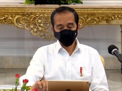 Pakai Masker, Jokowi Pimpin Rapat Penanganan Corona-Pemulihan Ekonomi