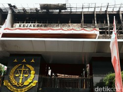 Pinta Korps Adhyaksa Tak Asal Curigai Api di Ruang Pinangki