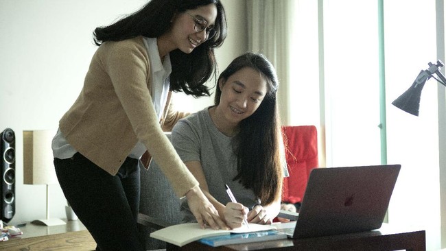 Telkomsel meluncurkan paket kuota yang berfungsi memudahkan belajar online dengan harga miring Rp10 dapat 10 GB.