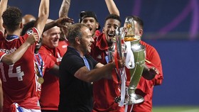 Klopp Pelatih Terbaik FIFA 2020, Netizen Klaim Flick Dirampok