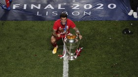 Coutinho Bantu Dorong Thiago ke Liverpool