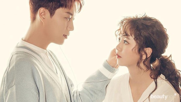 Ramalan Zodiak Hari Ini: Aries si Dia Makin Cinta Nih, Leo Jangan Drama!