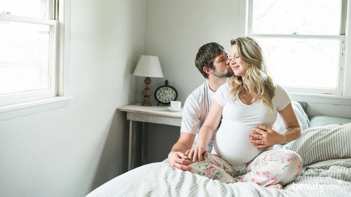 Agar Aman dan Nyaman, Ini Dia Tips Seks Saat Hamil yang Wajib Kamu Tahu