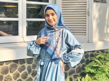 img-title Istri Rizki DA Lepas Cincin Kawin hingga Engku Emran Pamer Foto Ganteng
