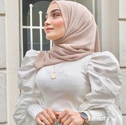 5 Model Atasan yang Bikin Hijabers Terlihat Gemuk