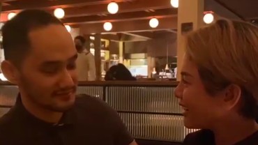 Nikita Mirzani Ciuman Bibir dengan Selebgram Adriansyah, Rekan Artis Kepo