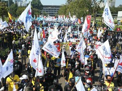 Buruh Terbelah Soal Omnibus Law! Ada yang Tolak Ikut Demo