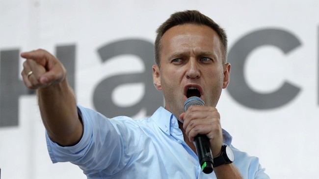 Tokoh oposisi Rusia, Alexei Navalny mengaku kini bisa bernapas tanpa alat bantu setelah dirawat di Jerman akibat dugaan diracun menggunakan zat saraf Novichok.