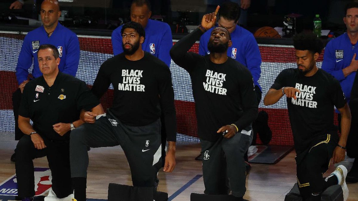 FOTO: Satu Kaki Lakers di Semifinal Wilayah NBA