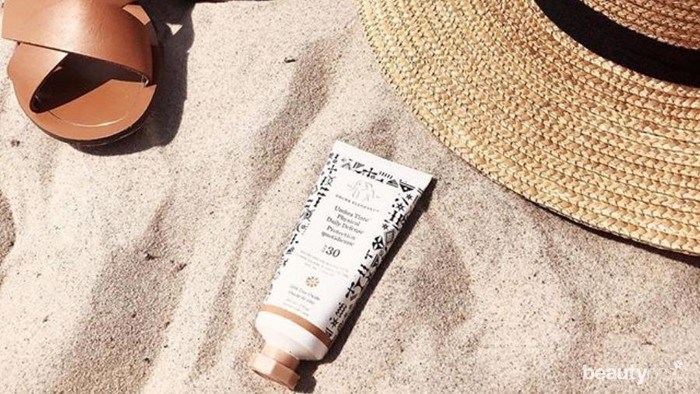 Lindungi dan Samarkan Noda di Wajah dengan 7 Tinted Suncreen Terbaik 2020 Ini