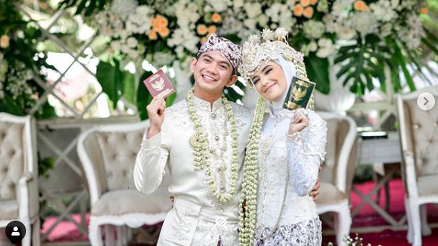 Nadya Mustika Rahayu, istri Rizki DA.