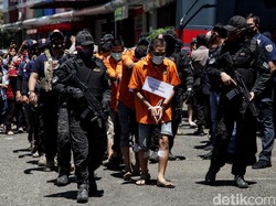 Eksekutor Kabur Loncat Pagar Usai Tembak Pengusaha di Kelapa Gading