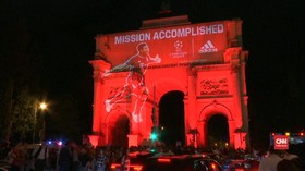 VIDEO: Bayern Muchen Juara, Suporter Turun ke Jalan