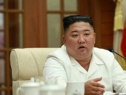 Korut Dilanda Topan, Kim Jong Un Pertimbangkan Kembali Proyek Akhir Tahun