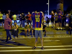 Lionel Messi Mau Tinggalkan Barca, Fans Geruduk Camp Nou!
