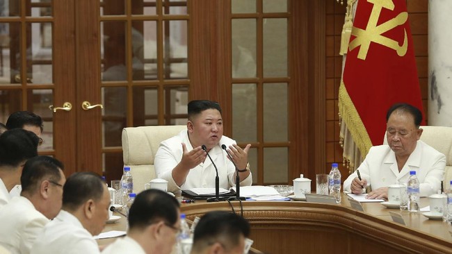 Badan Intelijen Korsel (NIS) disebut memiliki bukti bahwa Pemimpin Tertinggi Korut telah memerintahkan penyelidikan atas kematian pejabat Korsel.