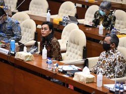 Sri Mulyani Lanjutkan Pembahasan Bea Meterai Jadi Rp 10.000 di DPR