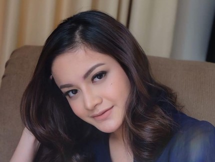 6 Fakta Presenter Ovi Dian, Crazy Rich yang Punya Lapangan Golf di Rumah Super Mewah