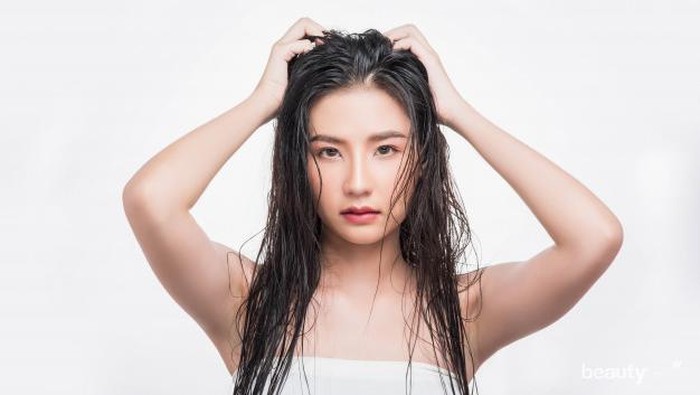 Rambutmu Sering Lepek? Jangan-jangan Kamu Lakukan Kesalahan Ini