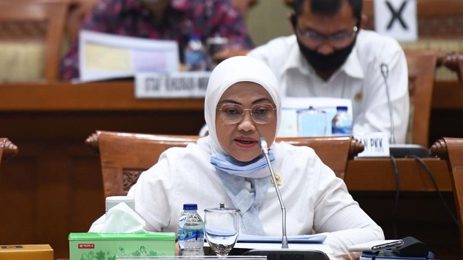 Menaker Ida Fauziyah resmi mewajibkan pengusaha untuk membayar tunjangan hari raya (THR) 2023 paling lambat H-7 lebaran atau 15 April 2023.