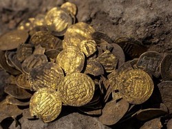 Terkubur 1.100 Tahun, Ratusan Koin Emas Era Kekhalifahan Abbasiyah Ditemukan