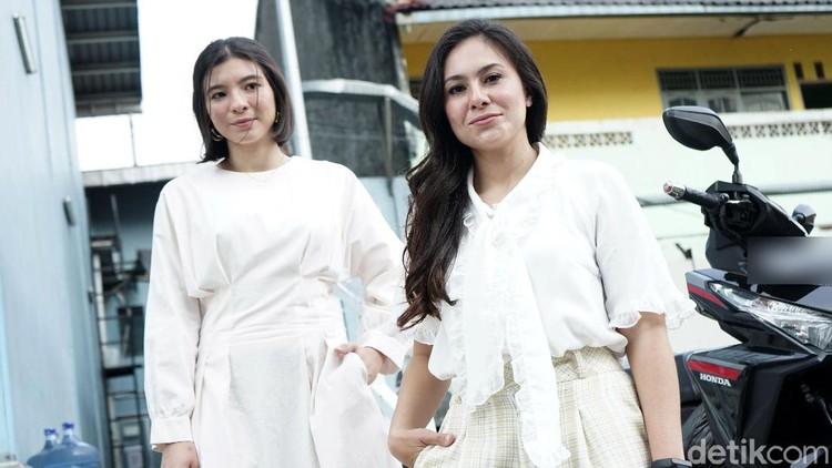 Wulan Guritno dan Shaloom Razade saat ditemui di kawasan Trans TV.