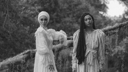 Serba Hitam Putih, 'Unchained' Jadi Karya Terakhir Barli Asmara