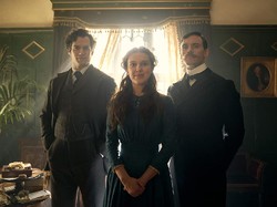 5 Fakta Film Enola Holmes, Digugat Arthur Conan Doyle hingga Kesalahan di Poster