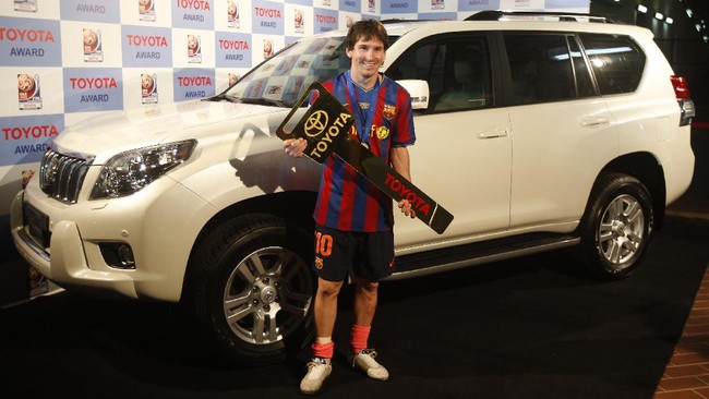 Messi sudah mengoleksi banyak mobil sejak berkarier di Barcelona mulai 2001, termasuk supercar dan model langka di dunia.