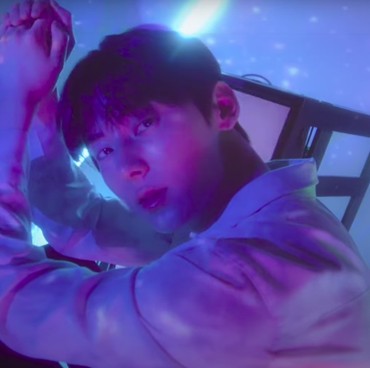 Goda Fans, Minhyun NU'EST Bagikan Teaser 'Universe' Versi Akustik