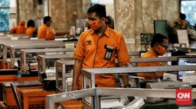 Pos Indonesia Jamin Uang Kembali Jika Kirim Paket Terlambat