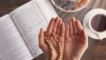 Bacaan Niat Puasa Asyura 10 Muharram Lengkap dengan Terjemahan & Hikmahnya