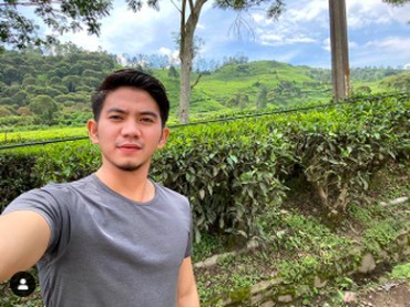 Rizki DA Pajang Foto Telanjang Dada, Jari Lincah Netizen Beraksi
