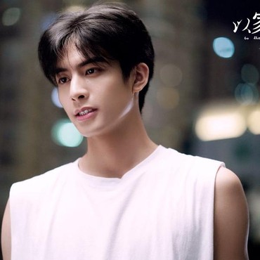 Akting Song Weilong di Drama China 'Go Ahead' Banjir Kritik