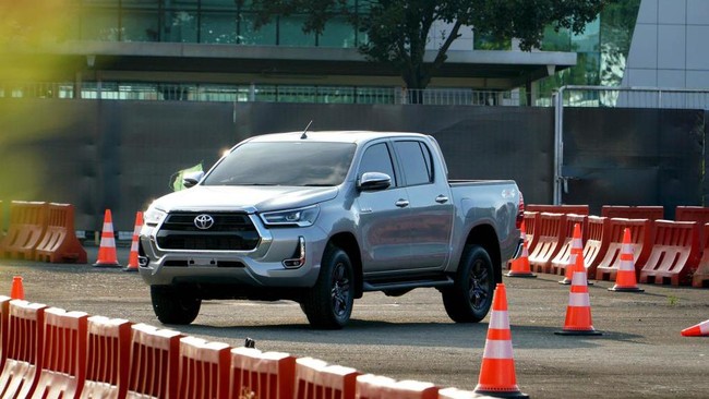 Pada Agustus Toyota Astra Motor sudah meluncurkan tiga mobil baru sebelumnya, yaitu Corolla Cross, Kijang Innova TRD Sportivo Limited, dan Sienta Welcab.