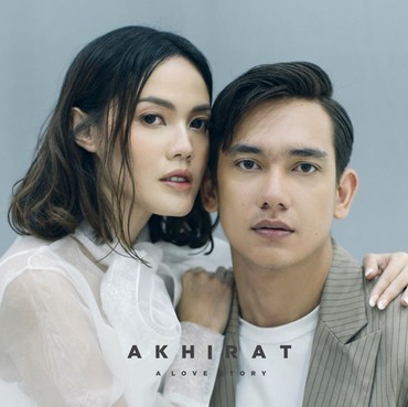 Sinopsis 'Akhirat: A Love Story', Kisah Cinta Beda Agama Adipati Dolken