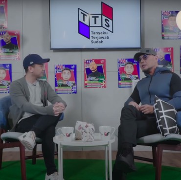 Aksi Deddy Corbuzier dan Raditya Dika Debat soal Nasi Padang