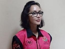 Akhirnya! Ini Foto Pinangki Berompi Tahanan Pink Kejagung