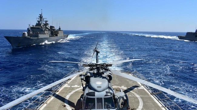 Jerman mendesak sejumlah negara mengakhiri latihan militer di perairan Mediterania Timur, guna meredam sengketa eksplorasi migas Yunani dan Turki.